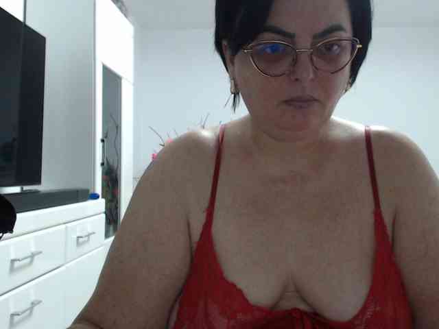 Emyllywhite webcam