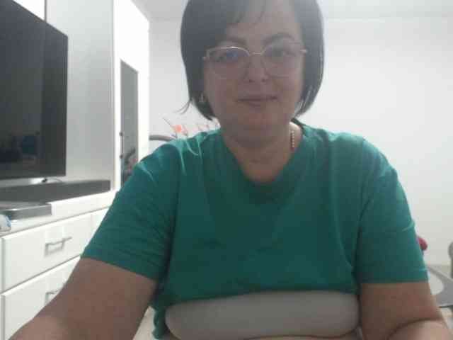 Emyllywhite webcam