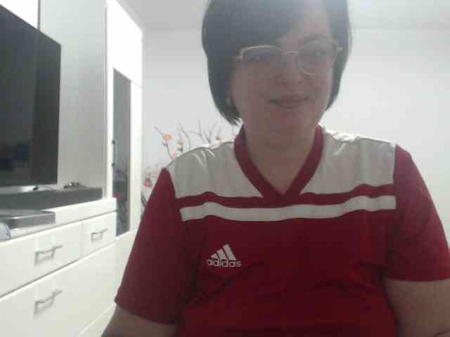 Emyllywhite webcam