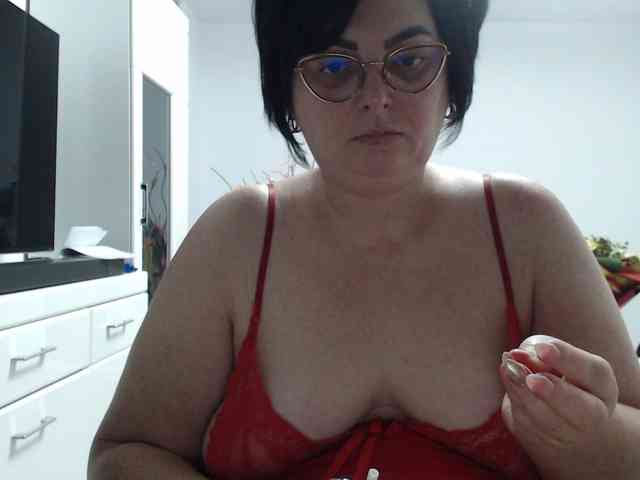 Emyllywhite webcam