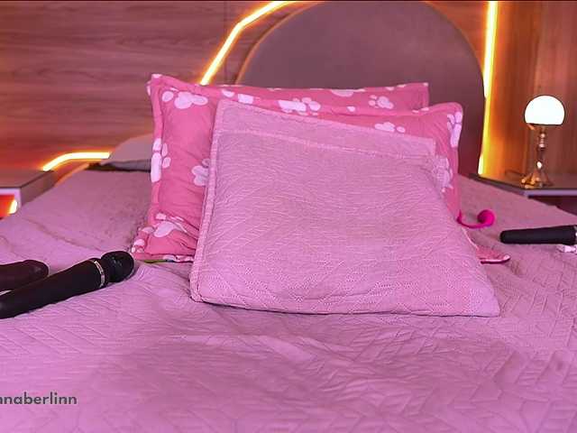 sexy-danna's BongaCams show and profile