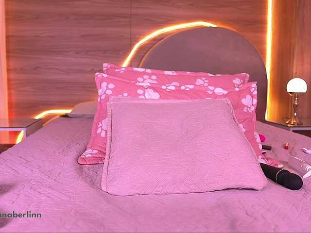 sexy-danna's BongaCams show and profile