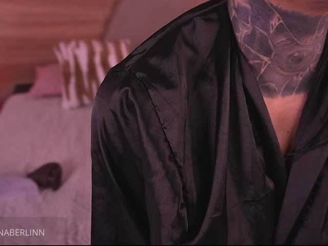 sexy-danna's BongaCams show and profile