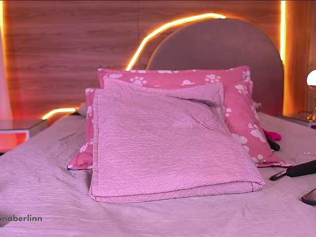 sexy-danna's BongaCams show and profile