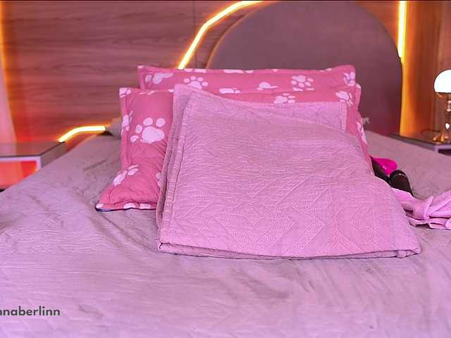 sexy-danna's BongaCams show and profile