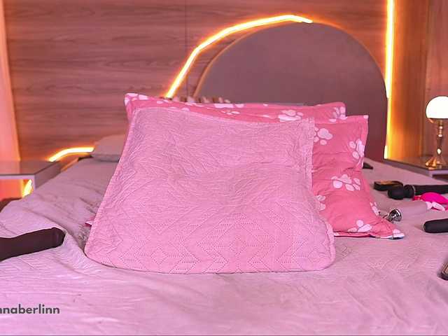 sexy-danna's BongaCams show and profile