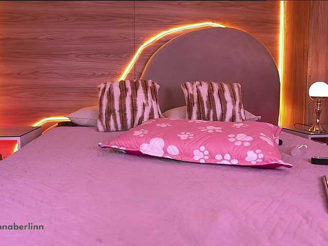 sexy-danna's BongaCams show and profile