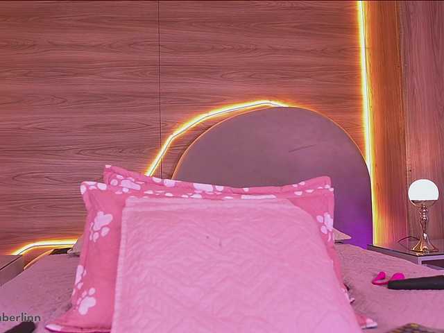 sexy-danna's BongaCams show and profile