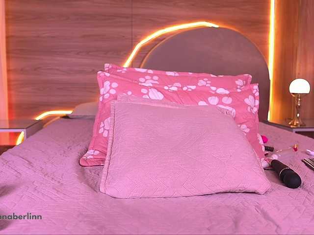 sexy-danna's BongaCams show and profile