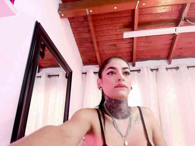 sexy-danna webcam