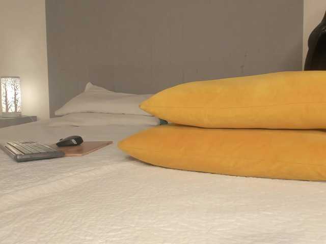 molly-rosse's BongaCams show and profile