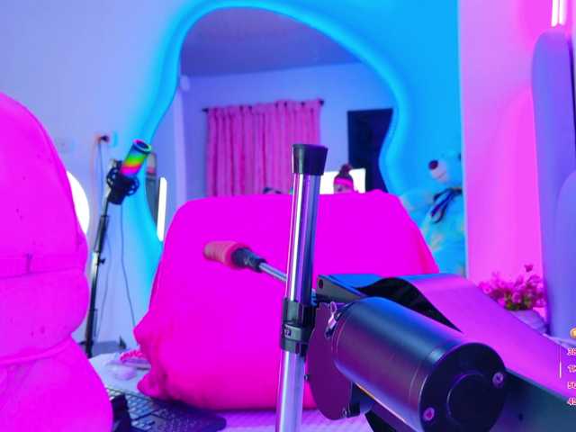 NathaxaLeans's BongaCams show and profile