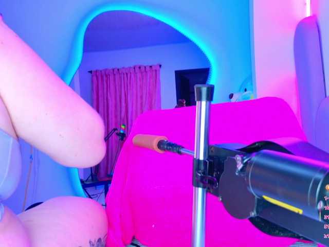 NathaxaLeans's BongaCams show and profile