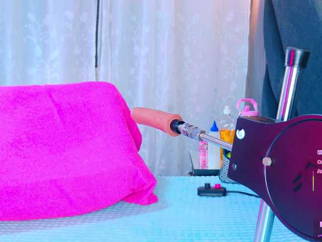 NathaxaLeans's BongaCams show and profile