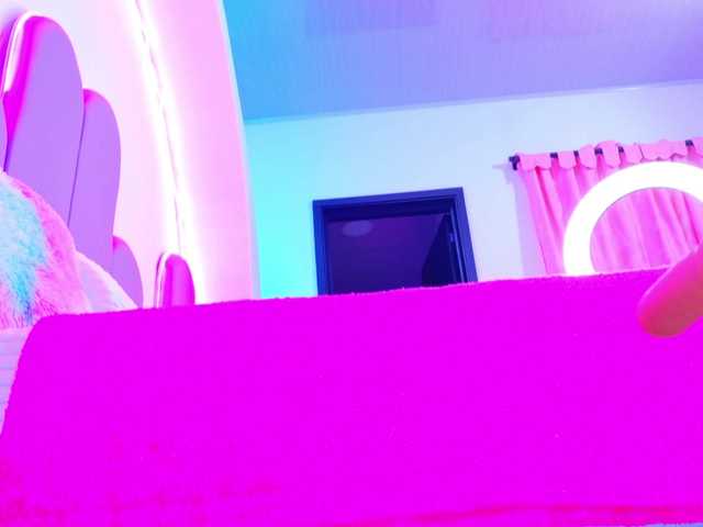 NathaxaLeans's BongaCams show and profile