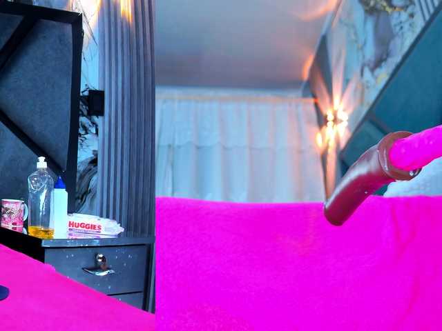 NathaxaLeans's BongaCams show and profile