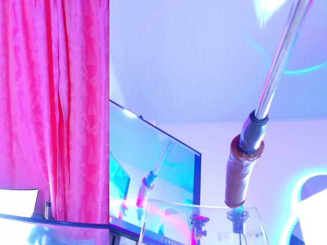 NathaxaLeans live cam profile