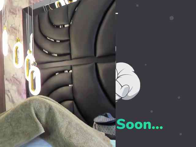 NathaxaLeans webcam