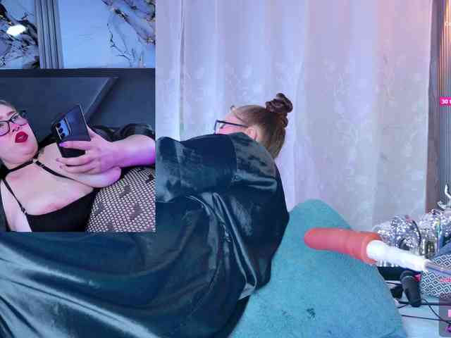 NathaxaLeans webcam