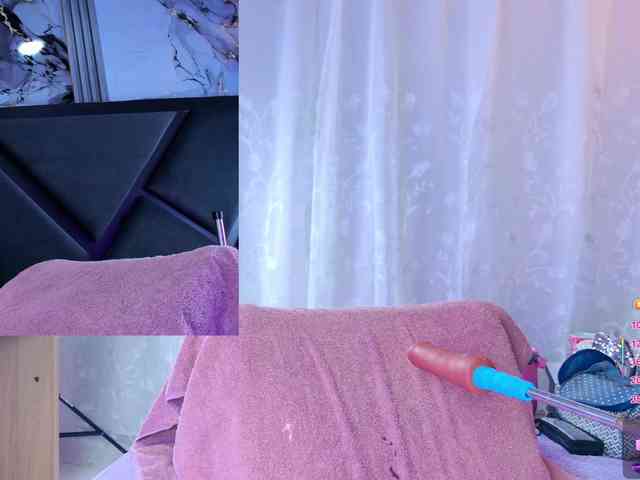NathaxaLeans webcam