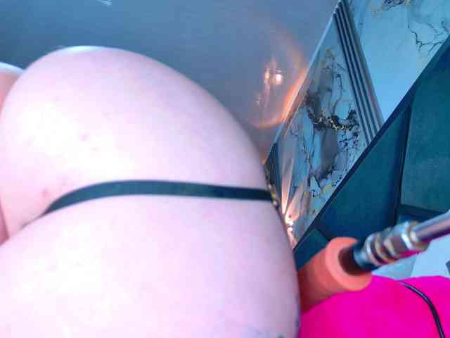 NathaxaLeans Live Webcam on BongaCams