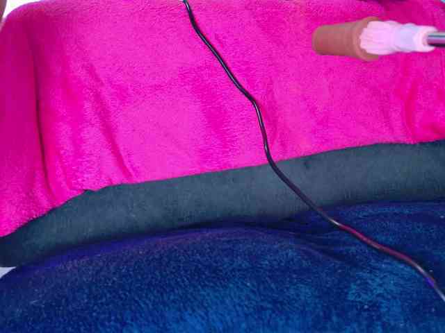 NathaxaLeans webcam