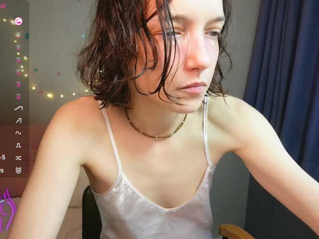 AlicePurring webcam bongacams model stream image