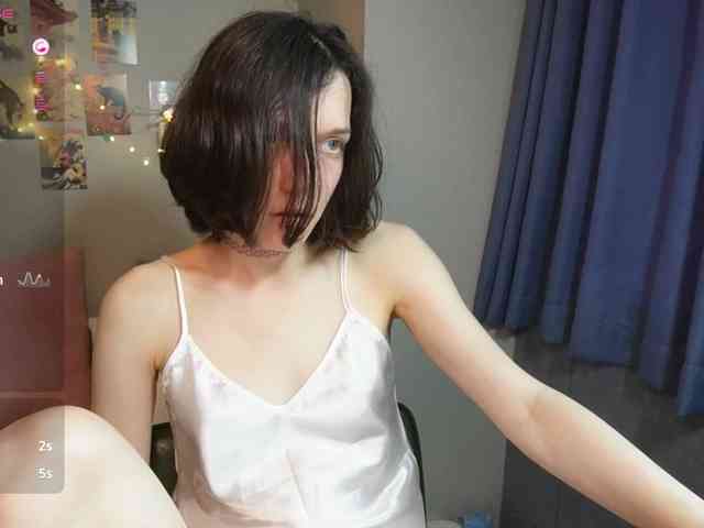 AlicePurring webcam