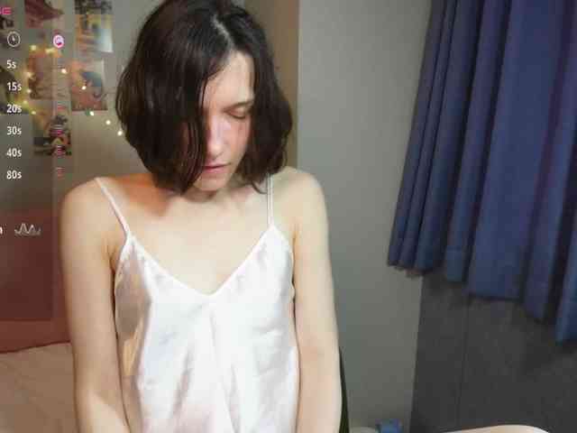 AlicePurring webcam