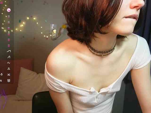 AlicePurring webcam