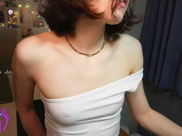 AlicePurring webcam