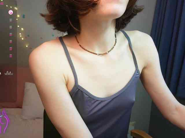 AlicePurring webcam