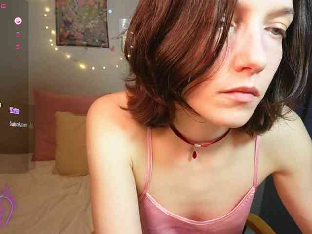 AlicePurring webcam