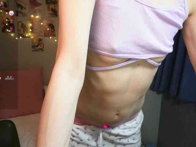 AlicePurring webcam