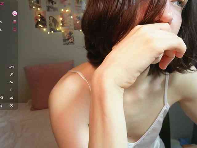 AlicePurring webcam