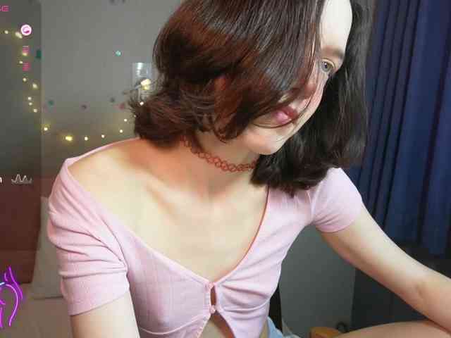 AlicePurring webcam