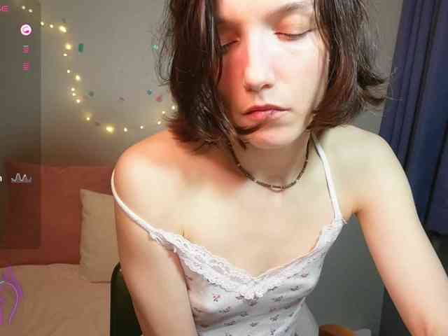AlicePurring webcam