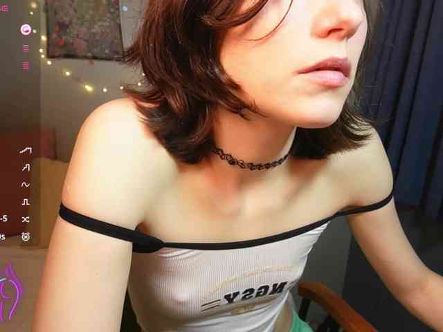 AlicePurring webcam