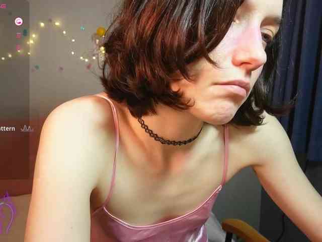 AlicePurring webcam