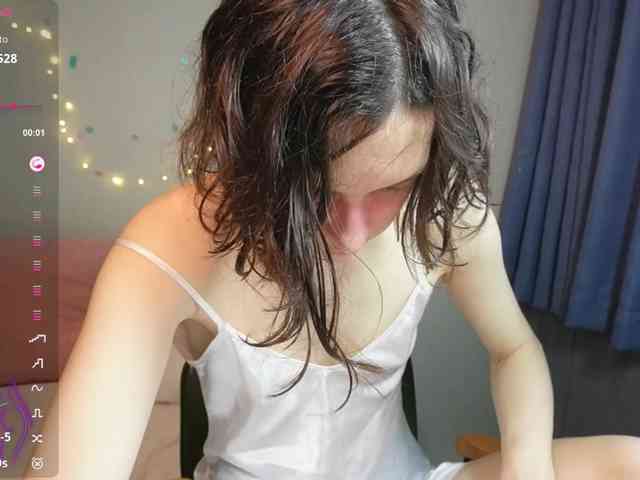 AlicePurring webcam