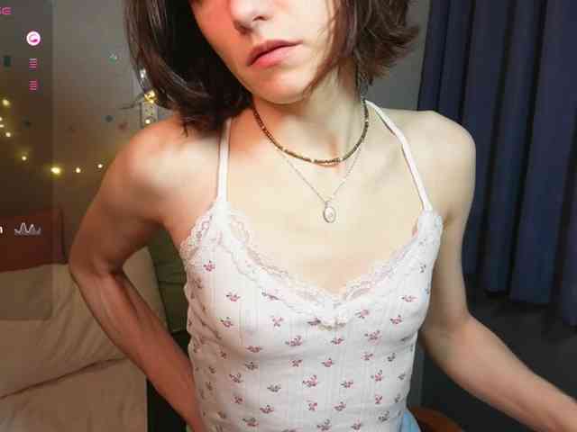AlicePurring webcam