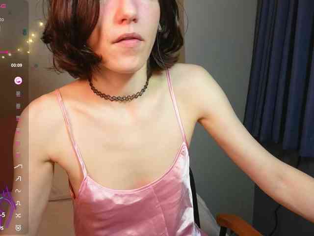AlicePurring webcam