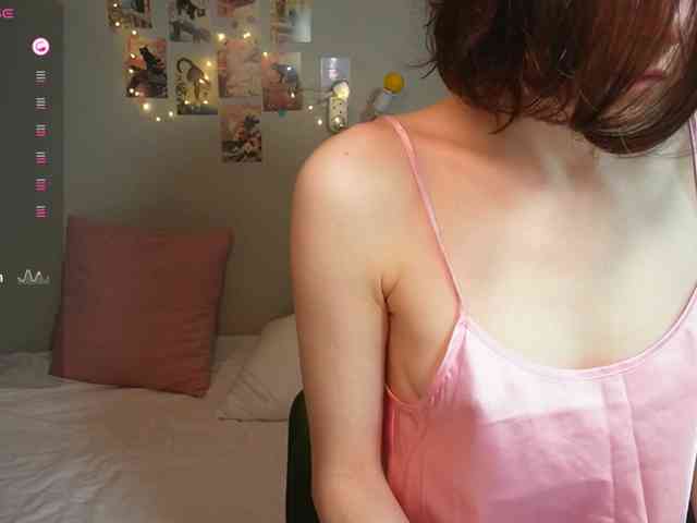 AlicePurring webcam