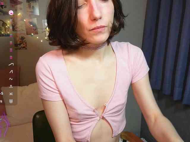AlicePurring webcam