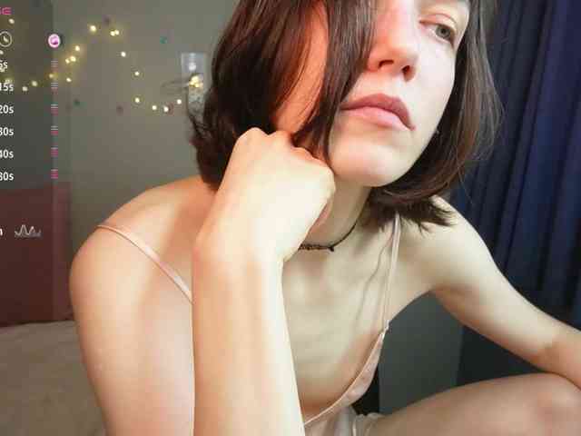 AlicePurring webcam