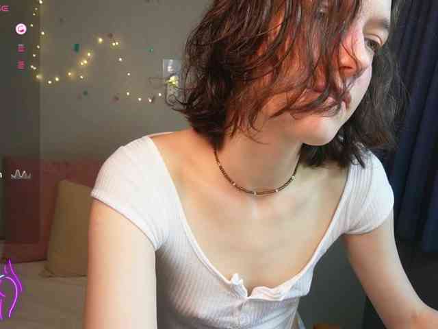 AlicePurring webcam