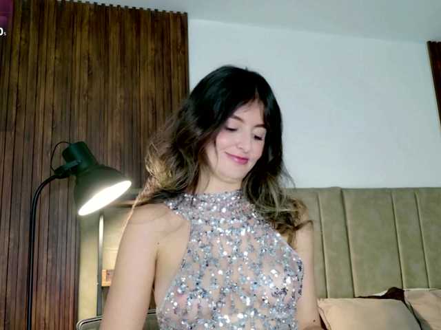 Isabellaprice's BongaCams show and profile