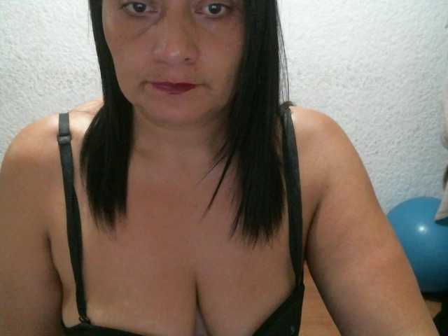 fierywoman webcam bongacams model stream image