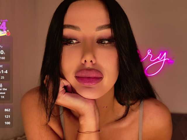 miaXmoon's BongaCams show and profile