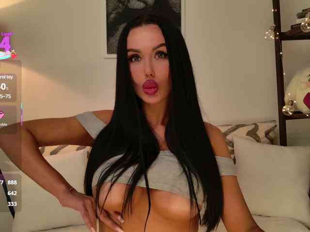 live cam bedroom MiaXmoon